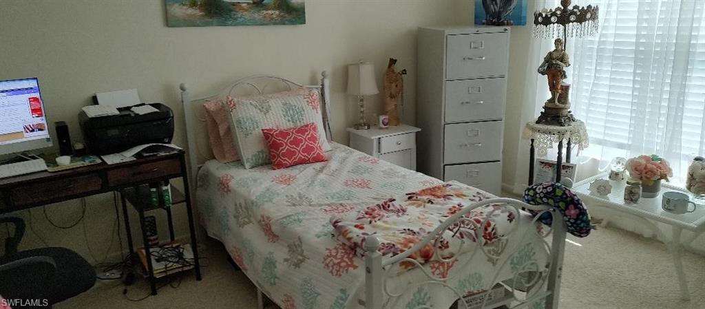 ADMIRALTY YACHT & RACQUET CLUB - Residential