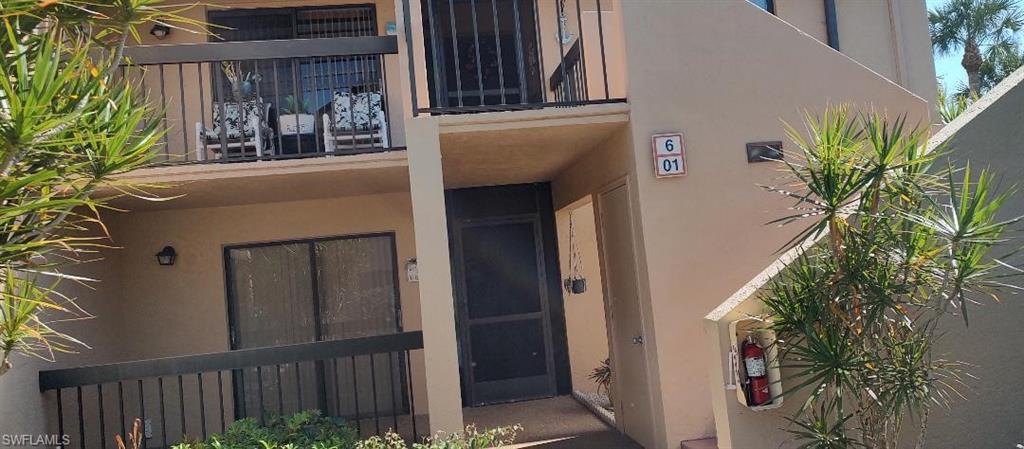 ADMIRALTY YACHT & RACQUET CLUB - Residential