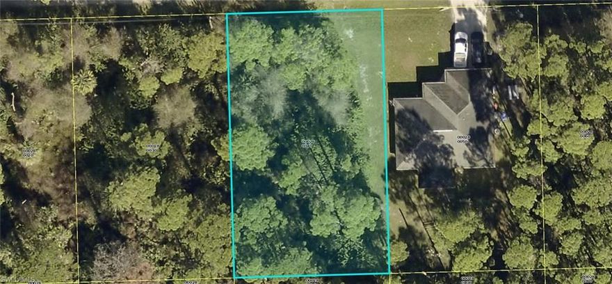 Great Building Lot located in North West Lehigh Acres near the Harn's Marsh Park Preserve. Plenty of shade trees in this beautiful area. Short drive to shopping, schools, entertainment, and beaches. Build your dream home here in sunny South West Florida!