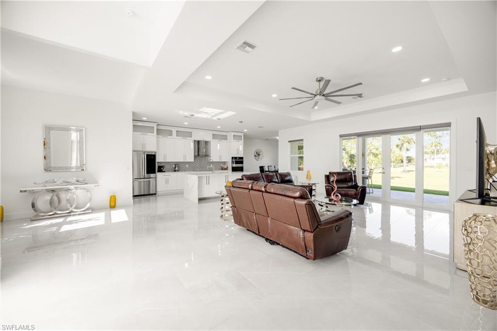 GOLDEN GATE ESTATES - Residential