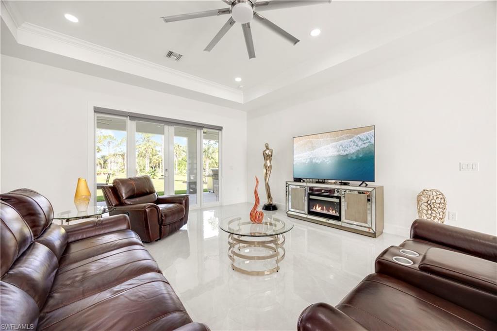 GOLDEN GATE ESTATES - Residential