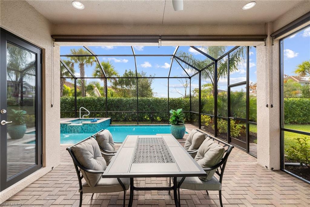 MARINA BAY - Residential