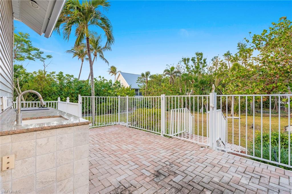 SANIBEL ISLES - Residential