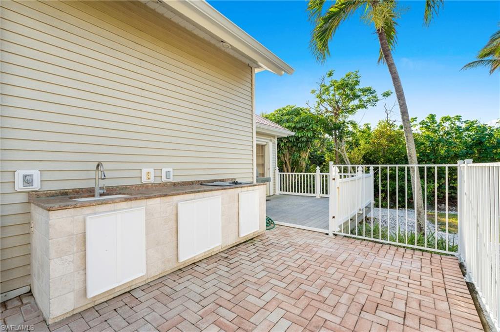 SANIBEL ISLES - Residential