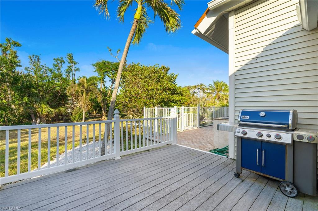 SANIBEL ISLES - Residential