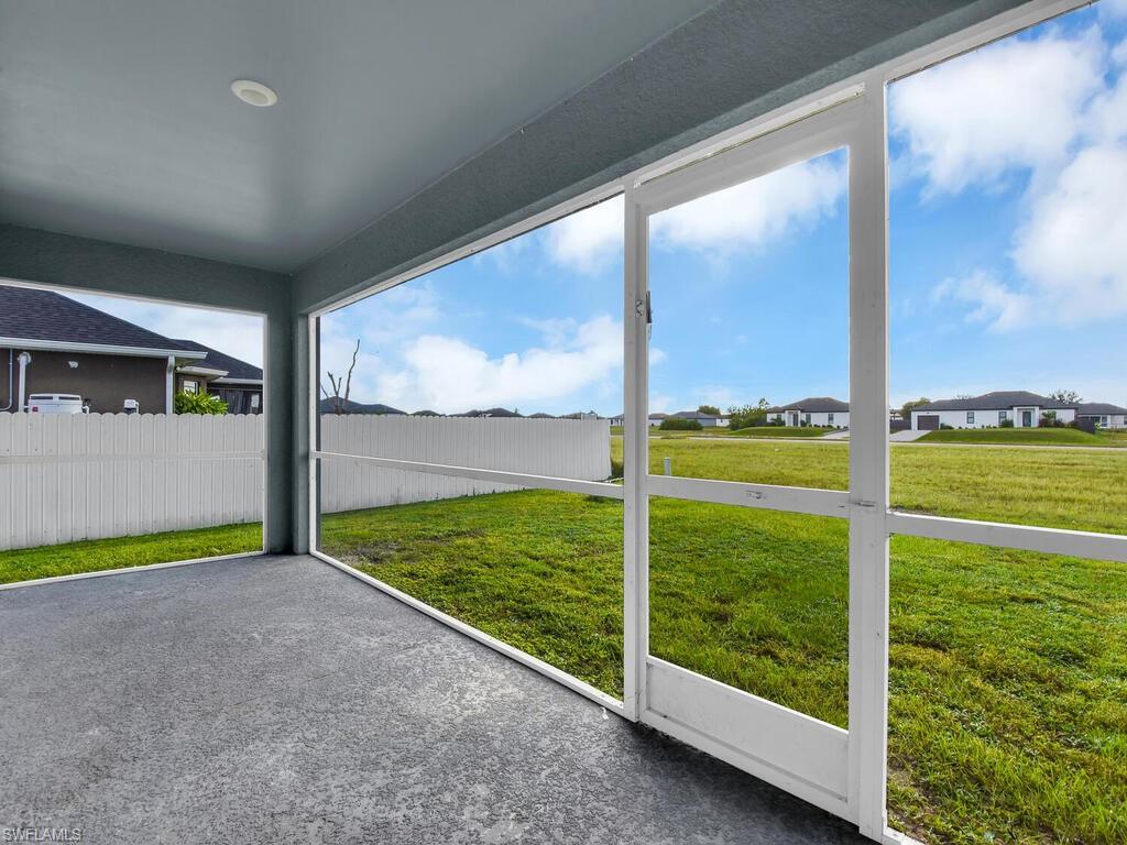 CAPE CORAL - Residential