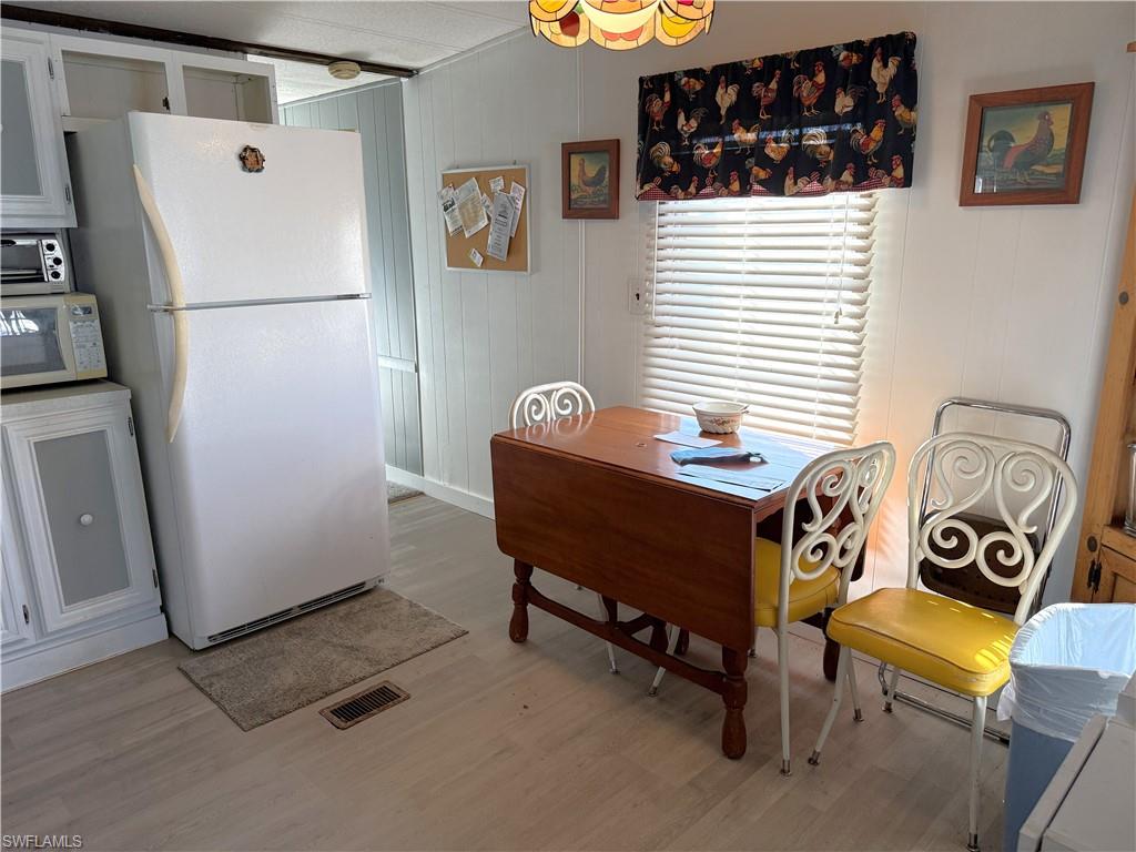 COASTAL ESTATES - Residential