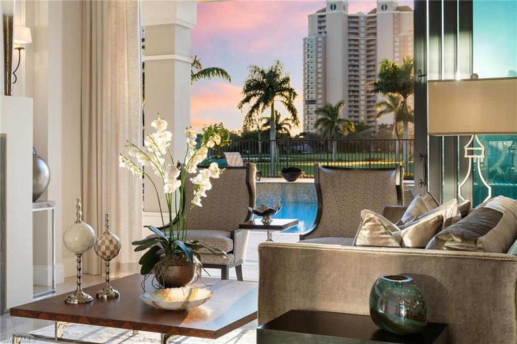 BAY WOODS - Residential