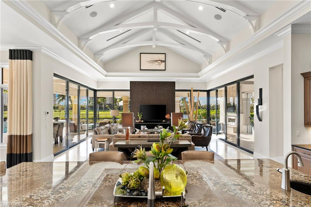 BAY WOODS - Residential