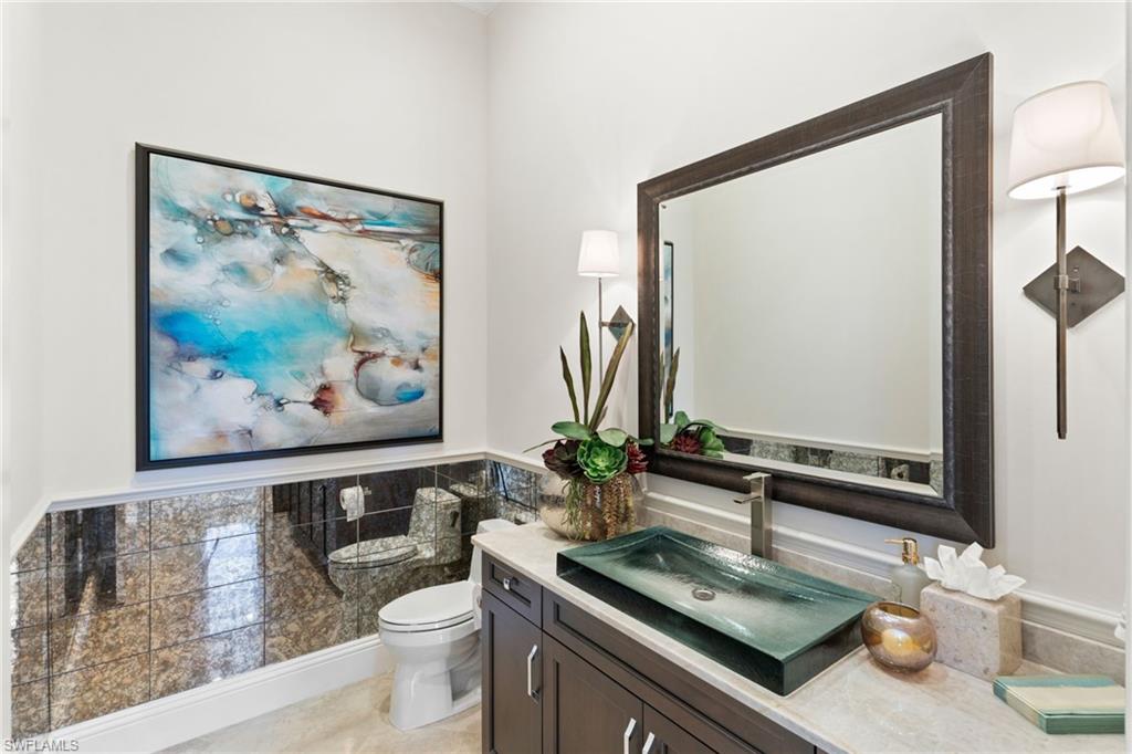 BAY WOODS - Residential