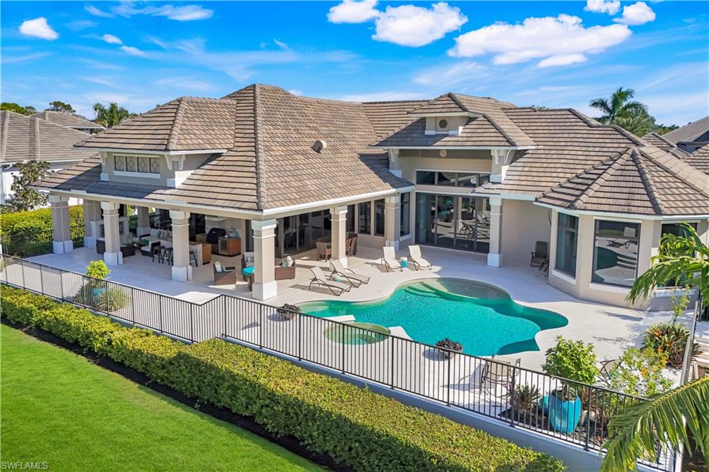 BAY WOODS - Residential