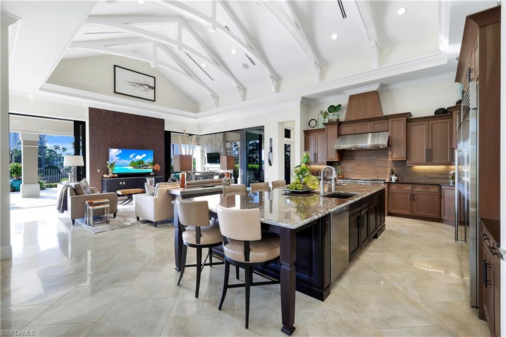 BAY WOODS - Residential