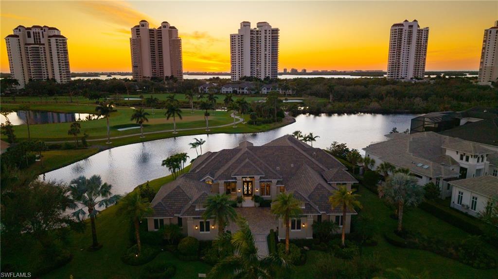 BAY WOODS - Residential