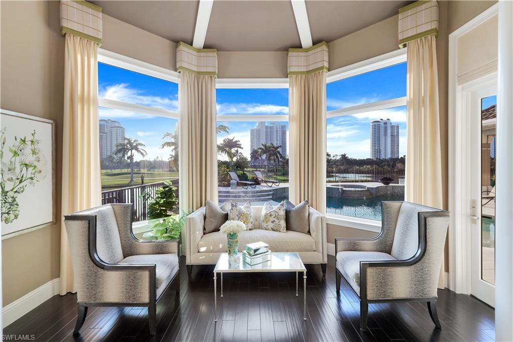 BAY WOODS - Residential