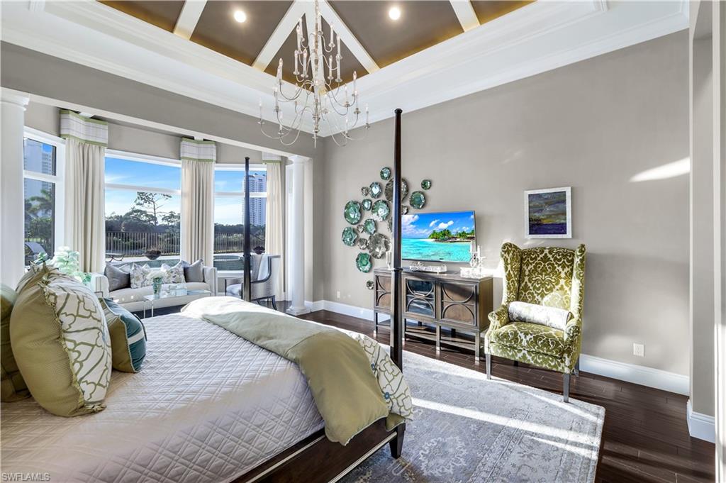 BAY WOODS - Residential