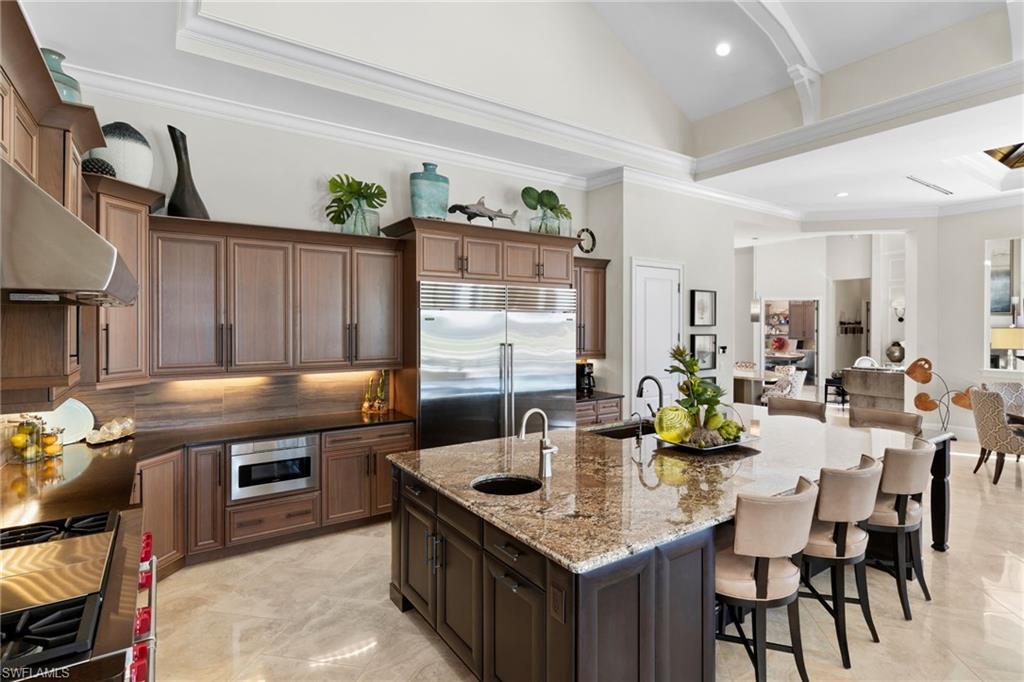 BAY WOODS - Residential