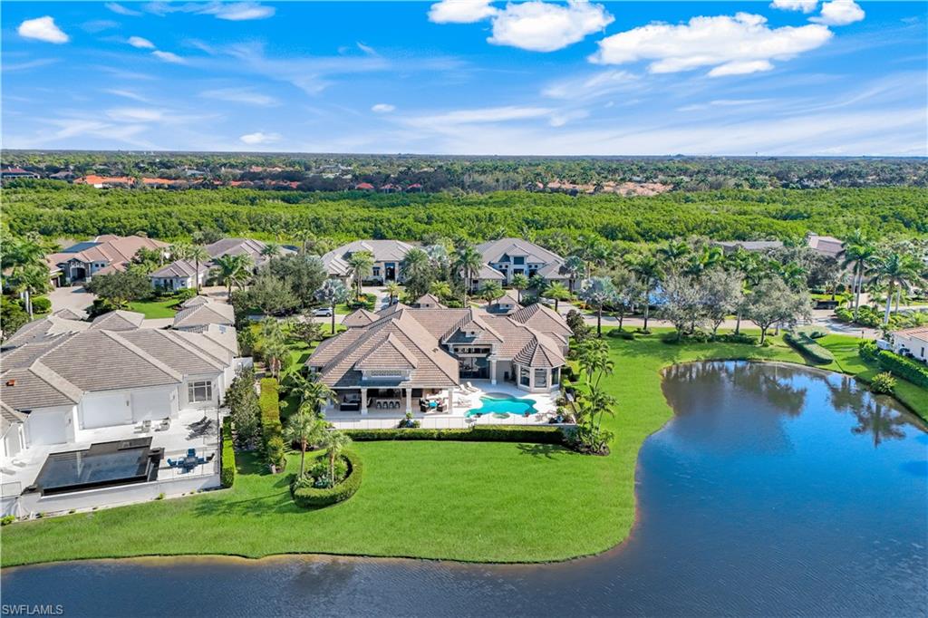 BAY WOODS - Residential