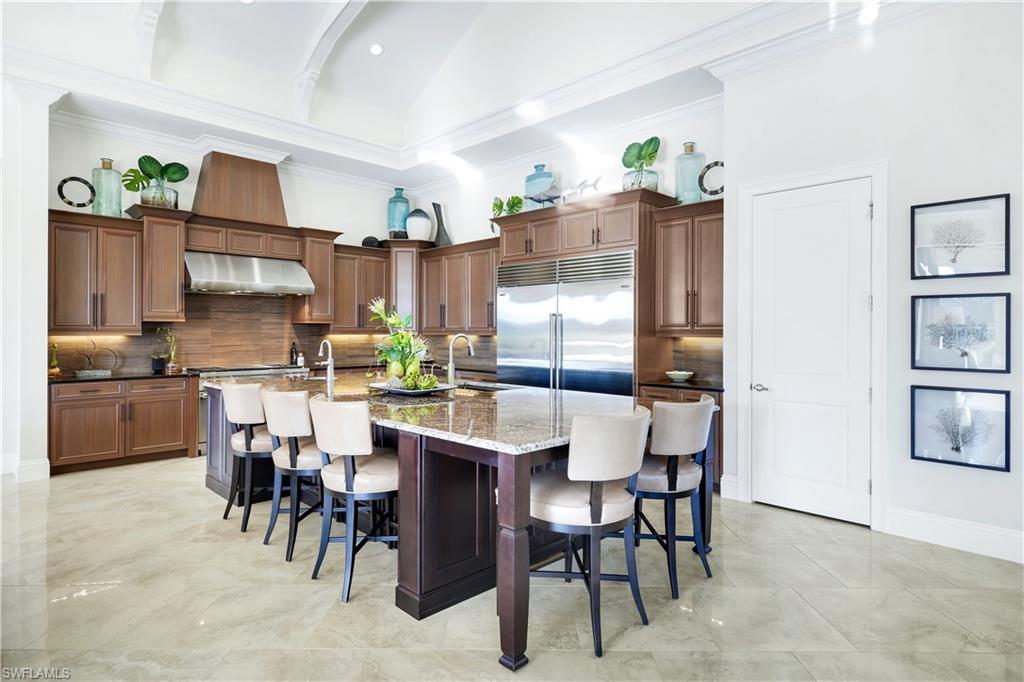 BAY WOODS - Residential