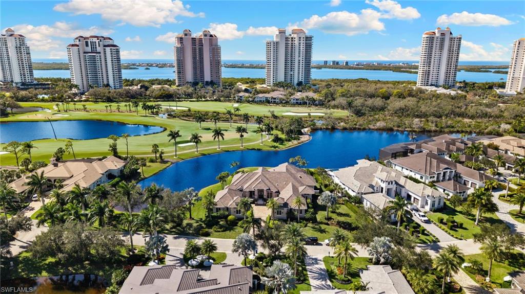 BAY WOODS - Residential