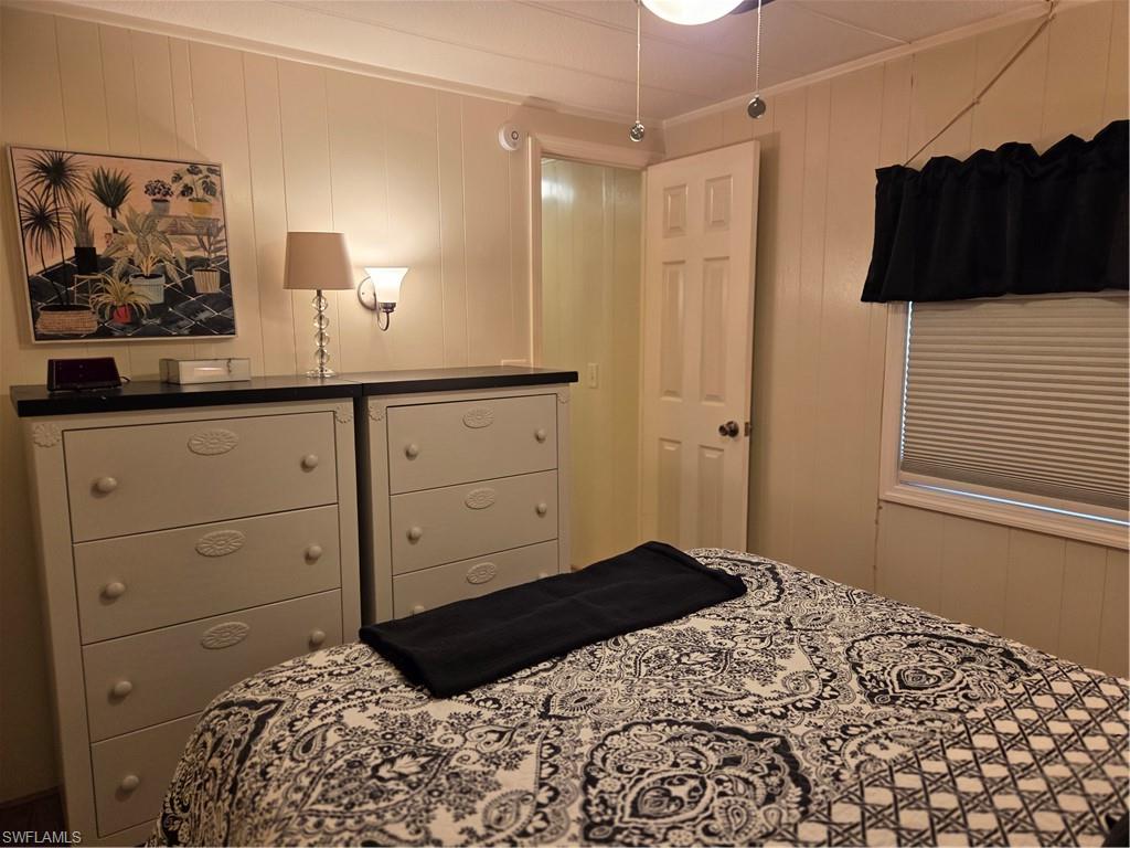 LAZY DAYS MOBILE VILLAGE - Residential