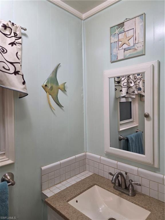 LAZY DAYS MOBILE VILLAGE - Residential