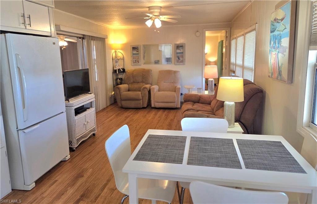 LAZY DAYS MOBILE VILLAGE - Residential