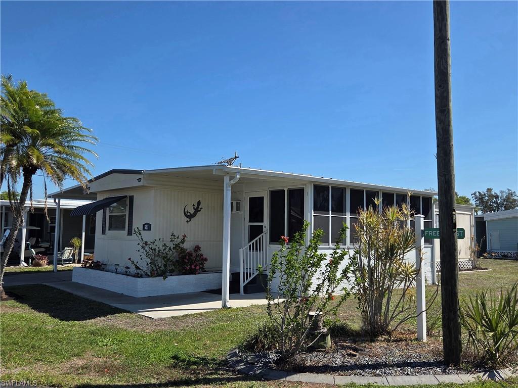 LAZY DAYS MOBILE VILLAGE - Residential