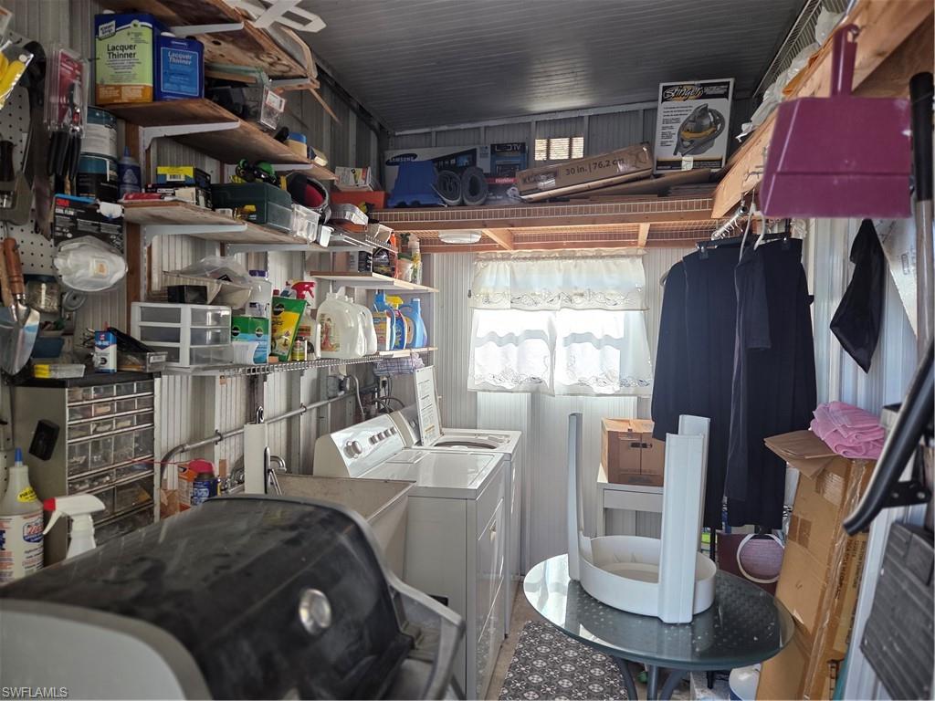 LAZY DAYS MOBILE VILLAGE - Residential