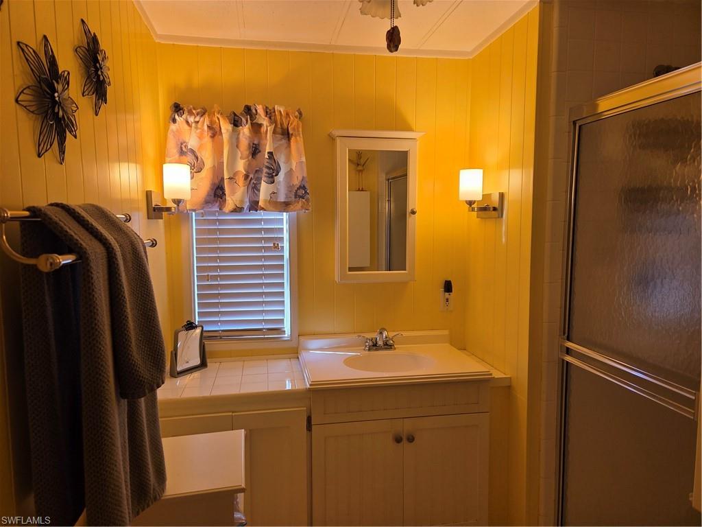 LAZY DAYS MOBILE VILLAGE - Residential