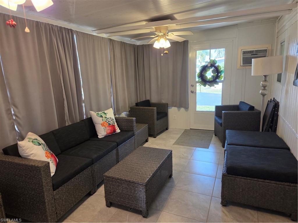 LAZY DAYS MOBILE VILLAGE - Residential