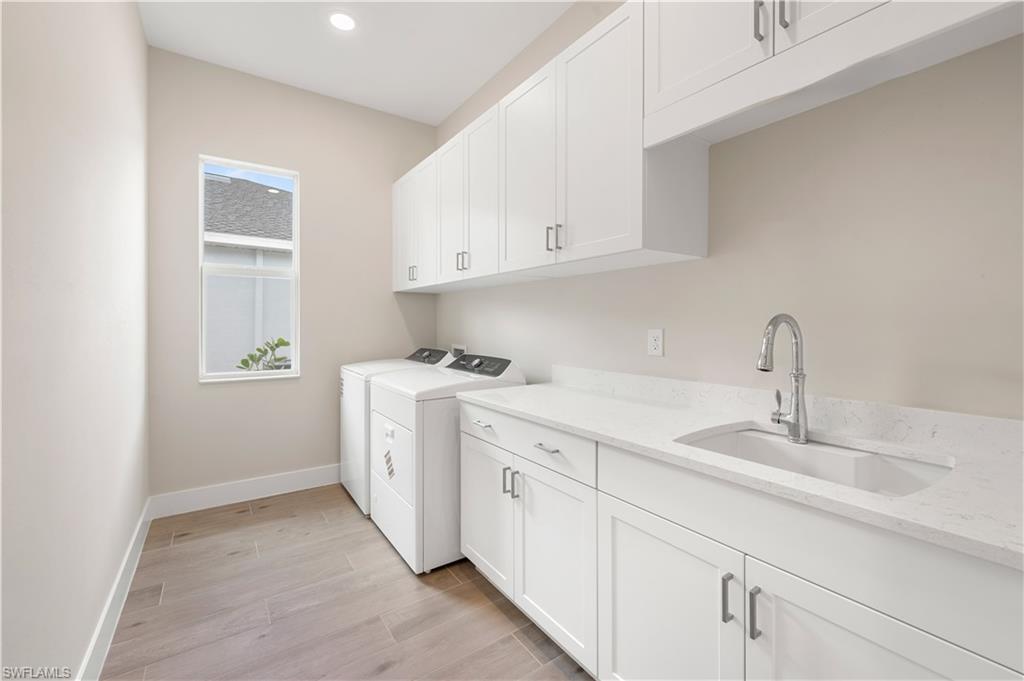 SEVEN SHORES - Residential