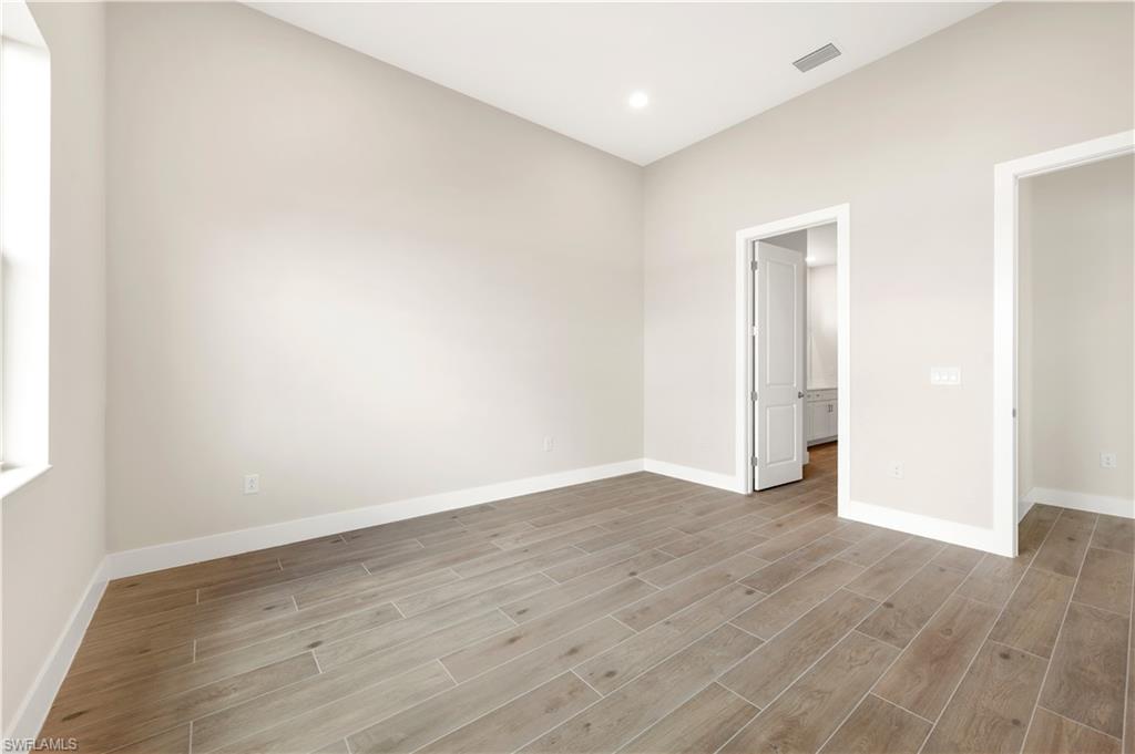 SEVEN SHORES - Residential