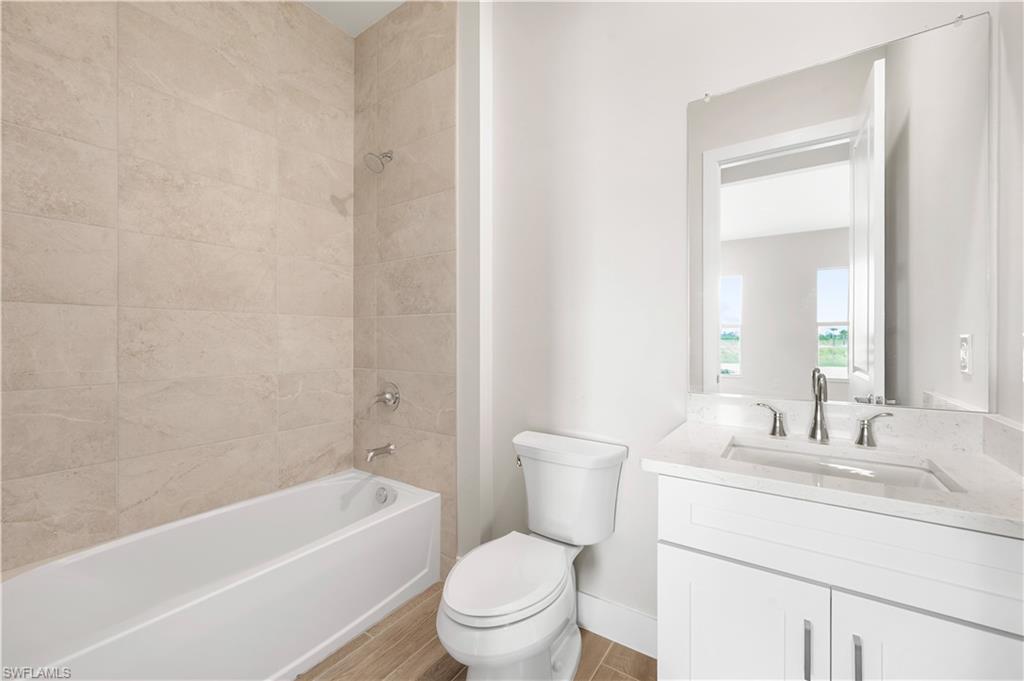 SEVEN SHORES - Residential