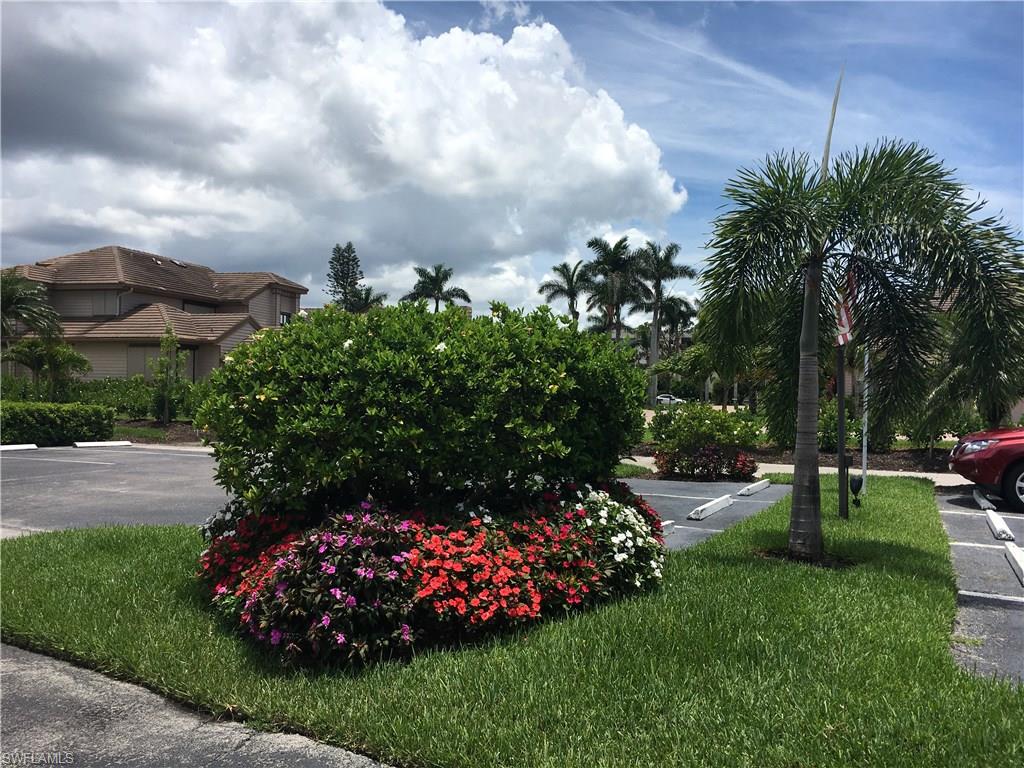 SWAN LAKE CLUB - Residential