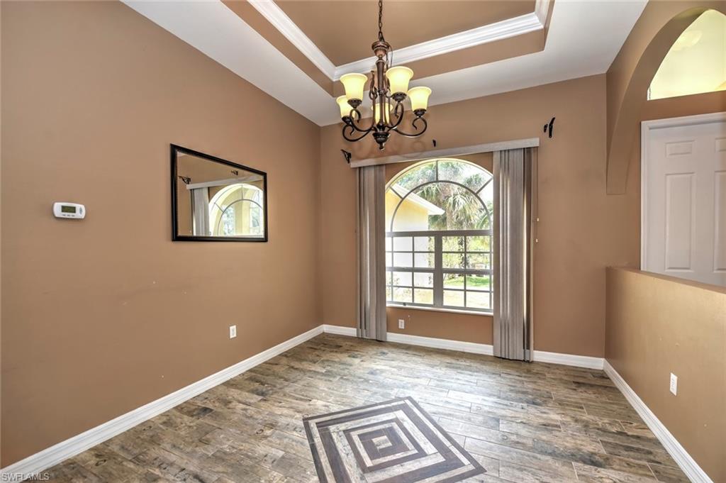 COUNTRY CLUB ESTATES - Residential