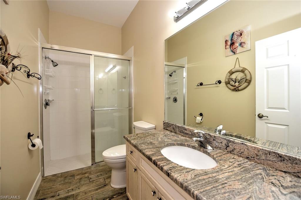 COUNTRY CLUB ESTATES - Residential