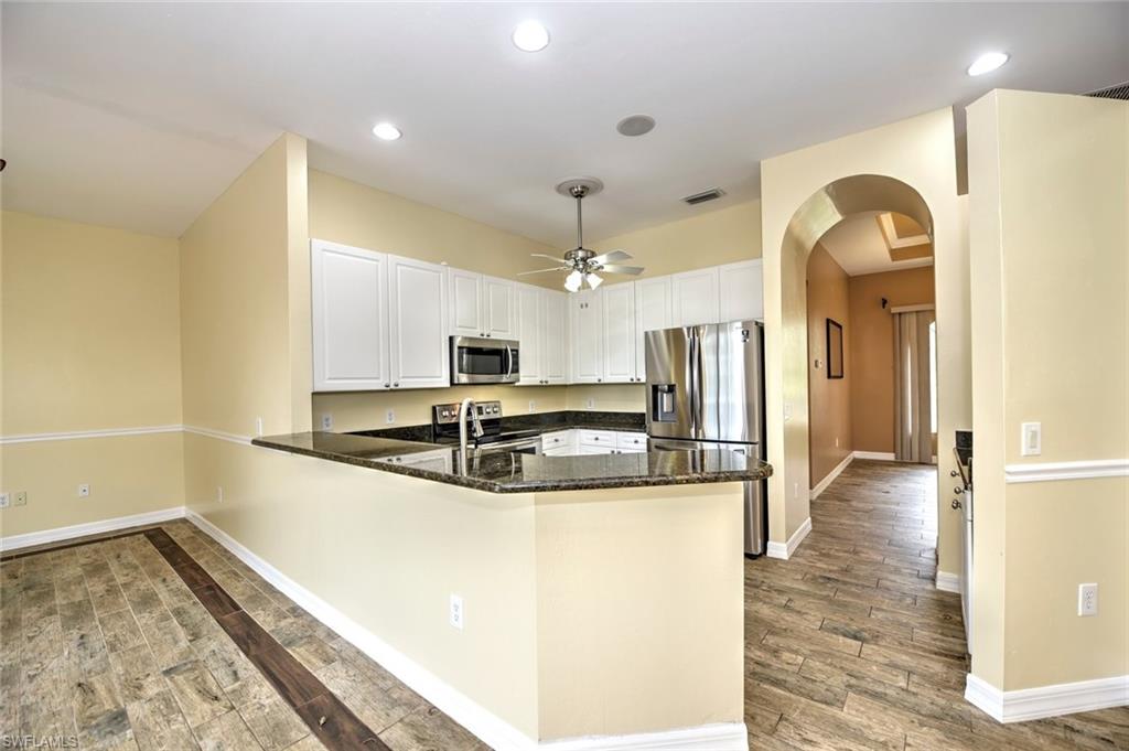 COUNTRY CLUB ESTATES - Residential