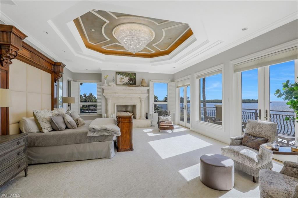 MARCO BEACH - Residential