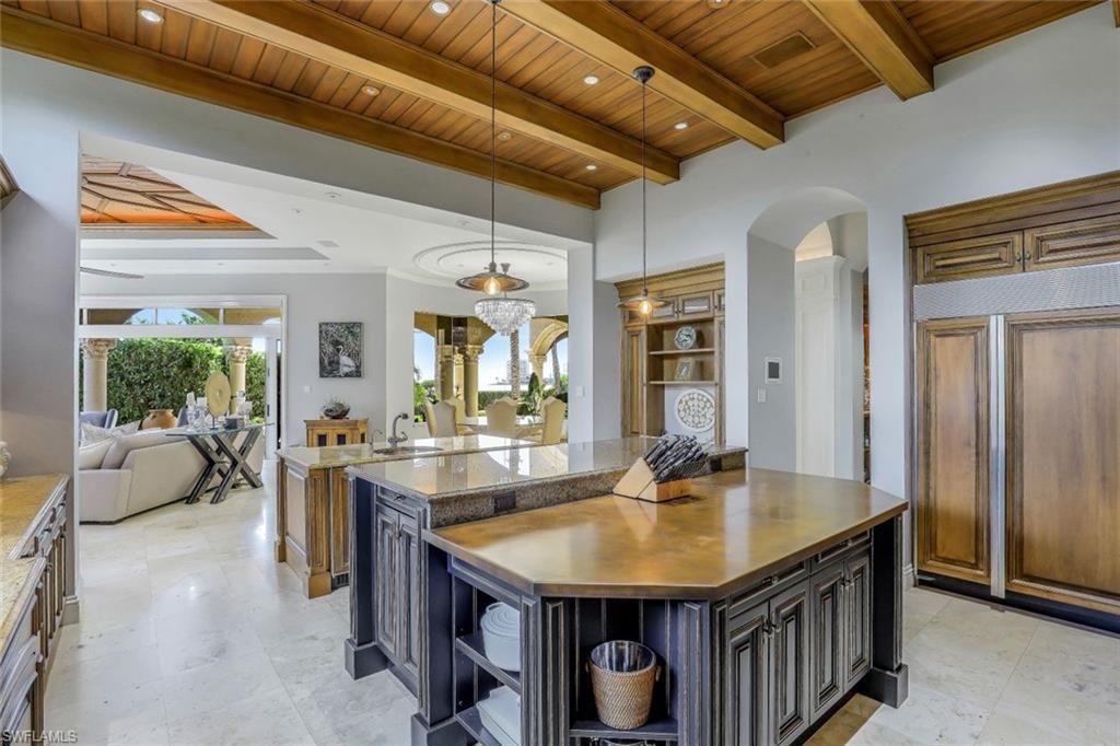 MARCO BEACH - Residential