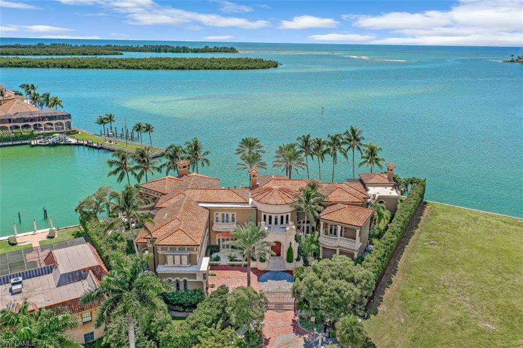 MARCO BEACH - Residential