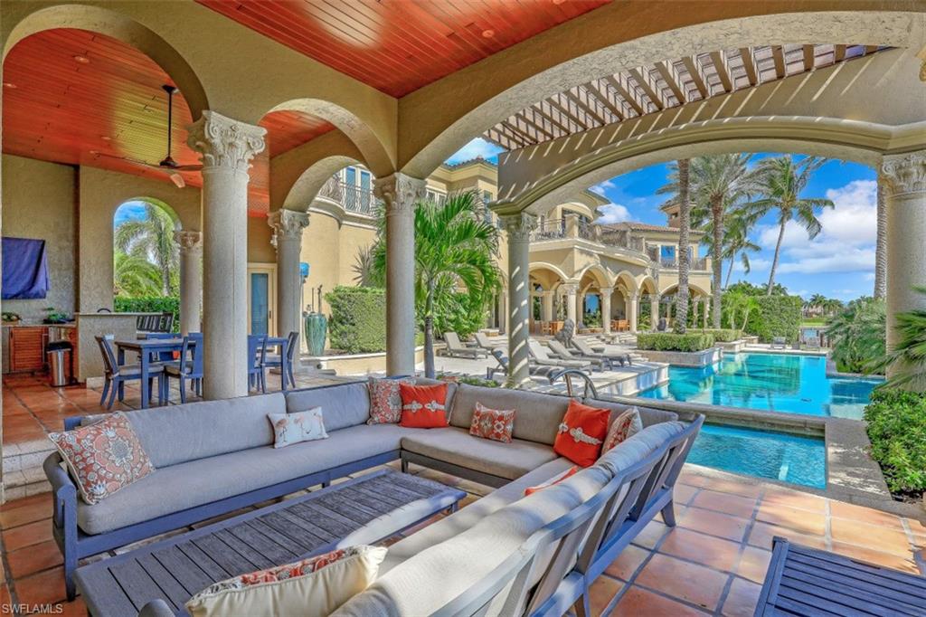 MARCO BEACH - Residential