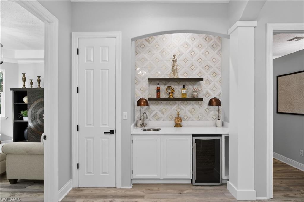 COLLIER WOODS - Residential