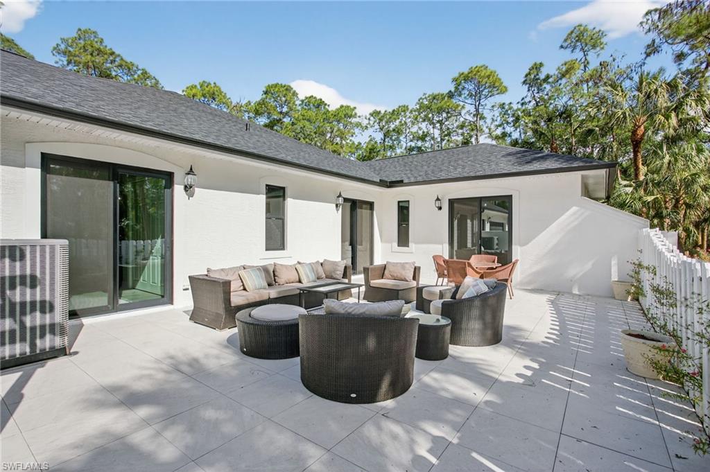 COLLIER WOODS - Residential