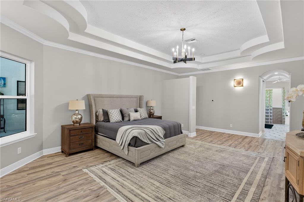 COLLIER WOODS - Residential