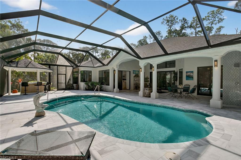 COLLIER WOODS - Residential