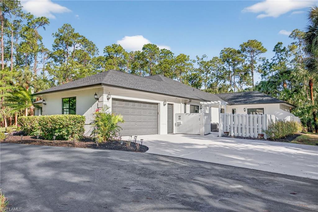 COLLIER WOODS - Residential