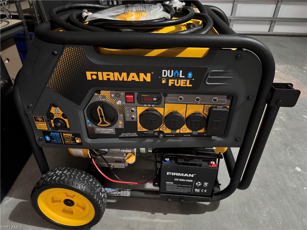 CYPRESS LAKE COUNTRY CLUB - Residential