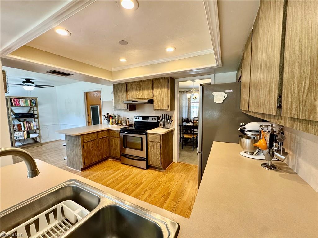 CYPRESS LAKE COUNTRY CLUB - Residential