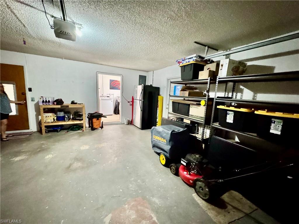 CYPRESS LAKE COUNTRY CLUB - Residential