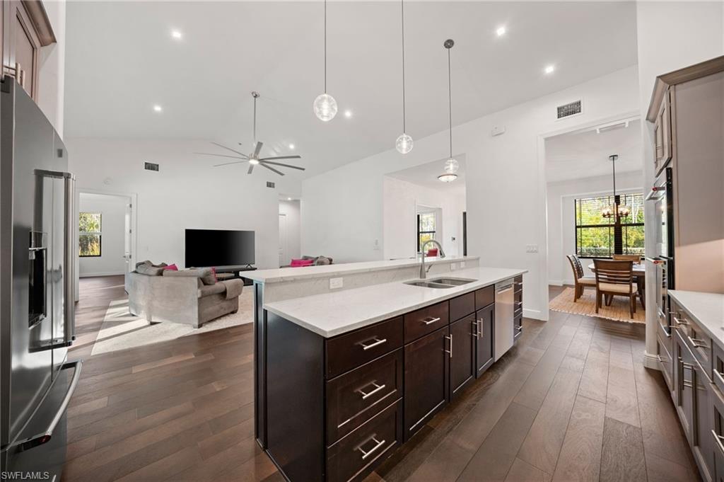 SAN CARLOS ESTATES - Residential